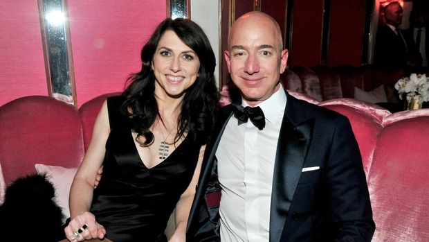 MacKenzie Scott Jeff Bezos'tan ayrıldıktan sonra yardım kuruluşlarına 1,7 milyar dolar bağışladı