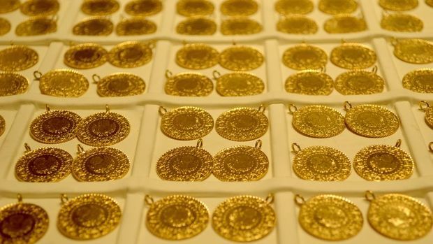 Gram altın ons fiyatına paralel yükselerek 457 lira seviyelerine çıktı