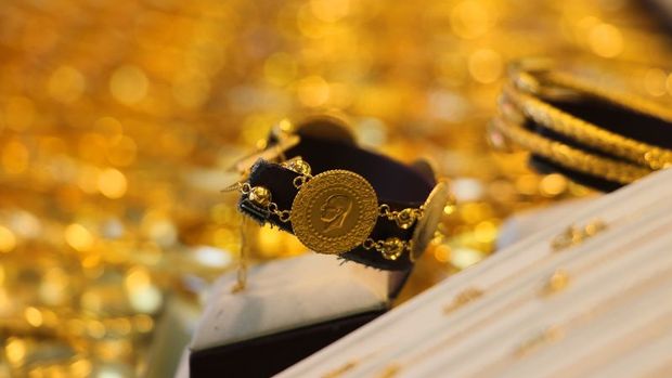 Gram altın hafif artışla 456 lira seviyelerinde işlem görüyor