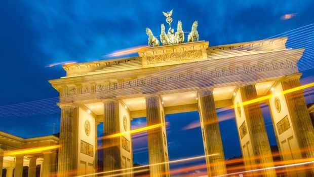 Almanya Ekonomi Bakanlığı: Ekonomik toparlanma zayıflasa da yıl sonuna kadar sürecek
