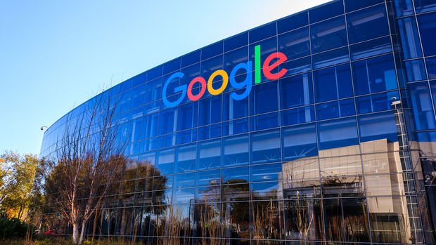 Google medya kuruluşlarına 1 milyar dolardan fazla para ödeyecek