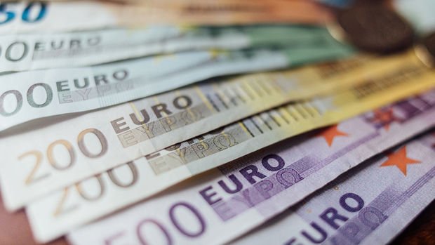 Euro Bölgesi'nde nakit fazlası ilk kez 3 trilyon euroyu aştı