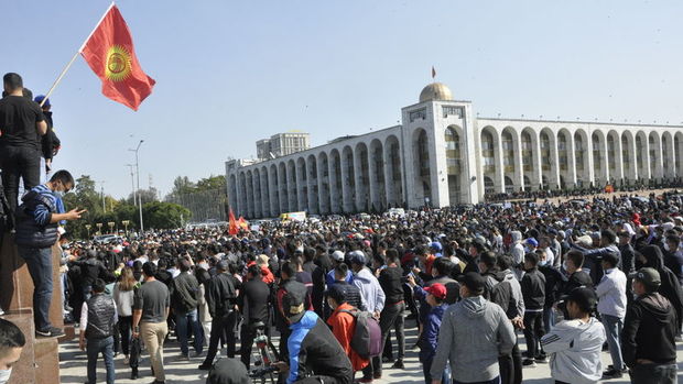 Kırgızistan'da parlamento seçiminin sonuçları iptal edildi
