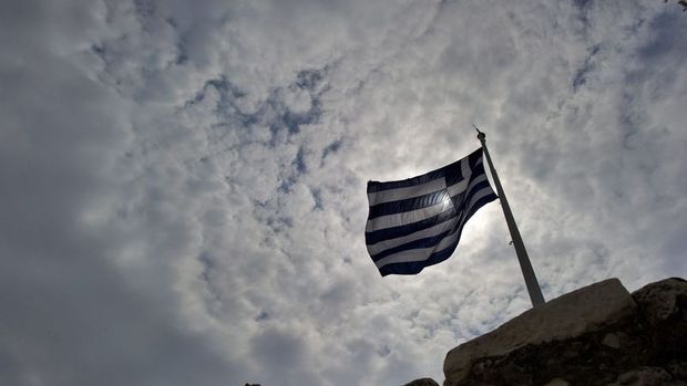 Yunanistan tahvillerinin faizi rekor düşük seviyeye geriledi