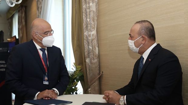 Dışişleri Bakanı Çavuşoğlu Yunan mevkidaşıyla görüştü
