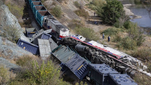 Başkentte tren kazası: 2 ölü, 2 yaralı