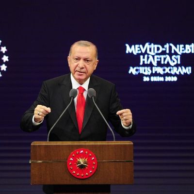 Cumhurbaşkanı Erdoğan: Fransız mallarını sakın almayın