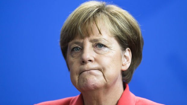 Merkel: Henüz tünelin ucunda ışık görünmüyor