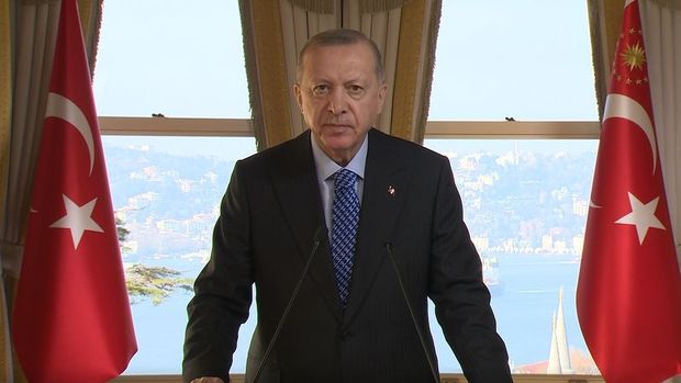 Erdoğan: Tüm üretim altyapımızın dijital dönüşümünü hızlandırmamız gerekiyor