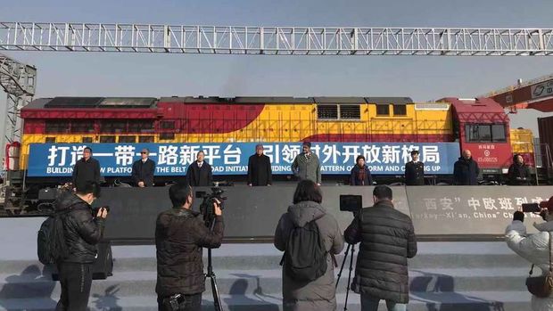 Çin'e ilk ihracat treni Şian kentine vardı