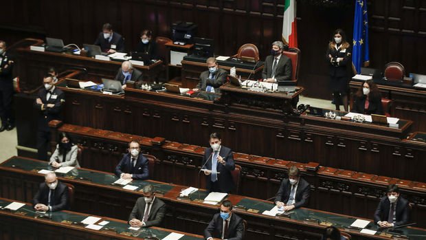 İtalya Başbakanı Conte milletvekillerinden destek istedi