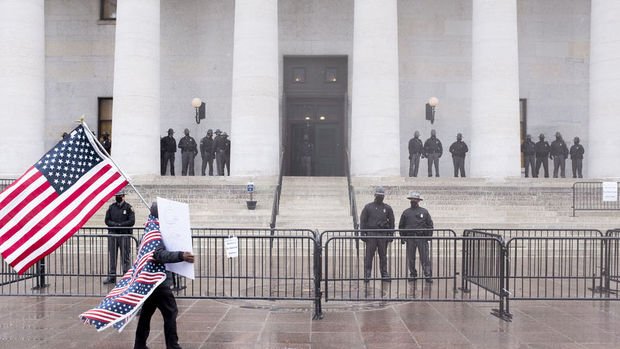 ABD Kongre binasında dış güvenlik tehdidi nedeniyle giriş çıkışlar durduruldu