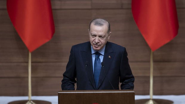 Cumhurbaşkanı Erdoğan, elektrikli sürücüsüz otobüsü test etti