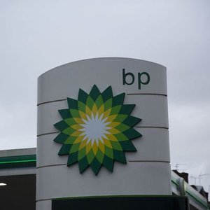BP UMMAN'DAKİ GAZ SAHASINDA HİSSELERİNİ SATIYOR