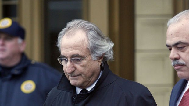 ABD’nin en büyük dolandırıcısı Madoff hapishanede öldü 