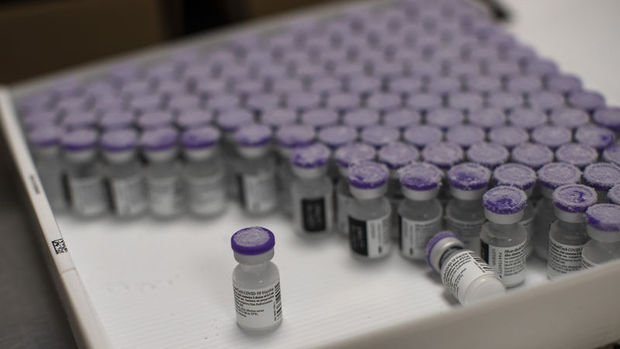 BioNTech/Pfizer, AB'ye 100 milyon doz daha Kovid-19 aşısı verecek