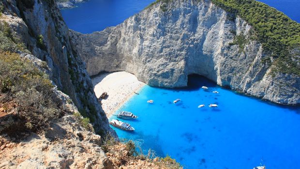 Akdeniz ülkeleri turizm için hangi salgın önlemlerini alıyor?