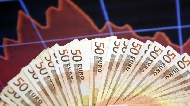 Hazine'den 1,4 milyar euroluk borçlanma