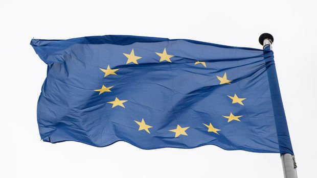 AB Avrupa’yı ‘dönüştürecek’ 1 trilyon dolarlık tahvil ihracını başlatıyor 