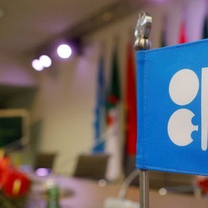 OPEC+ KADEMELİ ARTIŞ ÖNERDİ