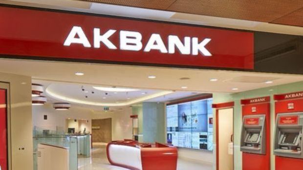 Akbank teknik sorun nedeniyle kart ödemelerini bir gün ...