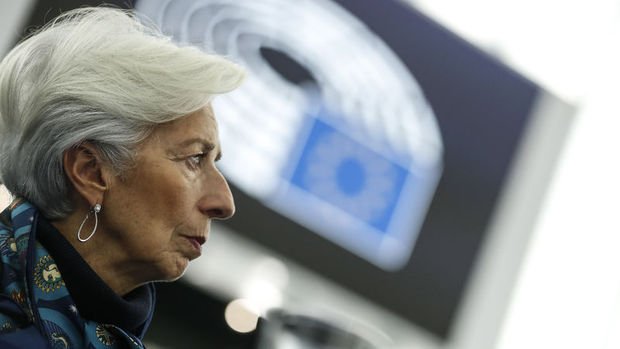 Lagarde, politika değişikliği için Temmuz toplantısına dikkat çekti 
