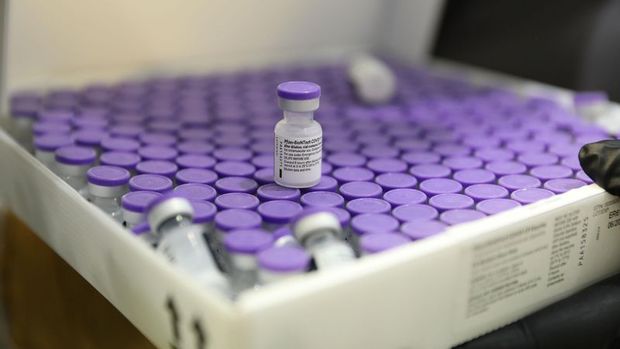 BioNTech, aşı gelir tahminini yükseltti