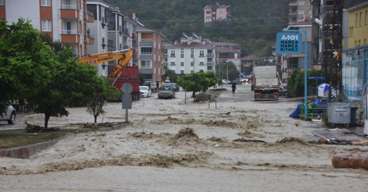 Karadeniz'de sel felaketi - Vimarsana News
