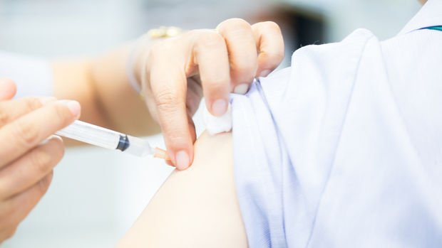 15 yaş üstündekilere Kovid-19 aşı hakkı tanımlandı