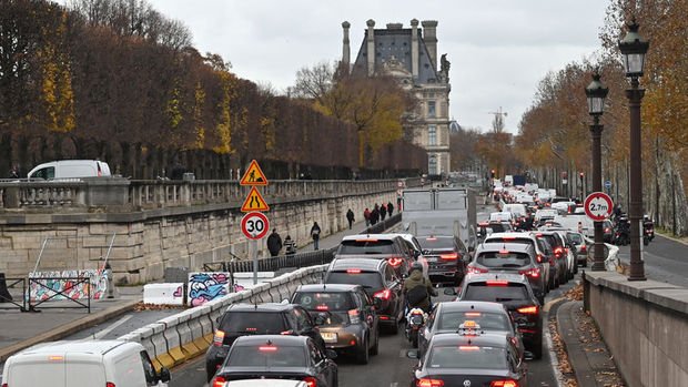 Fransa’da otomobil pazarı 51 yılın en düşük seviyesinde