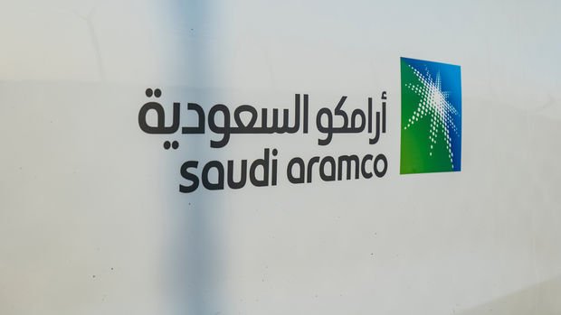 Aramco 110 milyar dolarlık doğalgaz projesi için yatırımcılarla görüşüyor