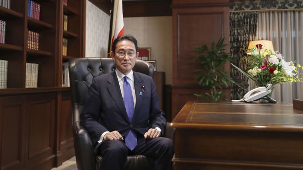 Piyasalar, yeni Japonya liderini 'açığa sattı'