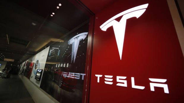 Tesla, ABD'deki genel merkezini taşıyor