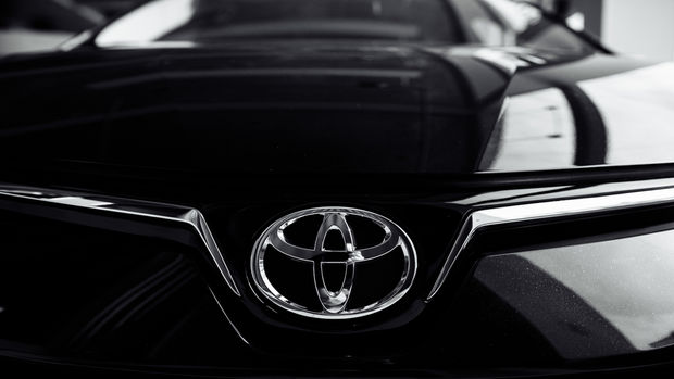 Toyota küresel oto üretimini Kasım’da düşürüyor