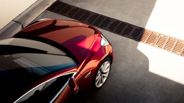 Avrupa otomobil satışlarında Eylül'ün gözdesi Tesla Model 3 