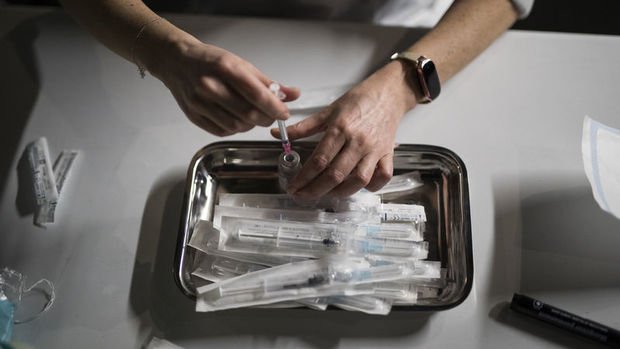 İki doz Kovid-19 aşısı uygulanan kişi sayısı 50 milyonu geçti