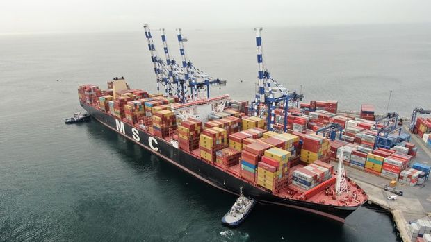 Çin’de ihracat Kasım’da rekora koştu