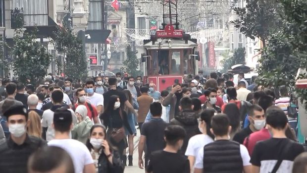 Türkiye’nin nüfusu 2021’de 1 milyon kişi arttı 