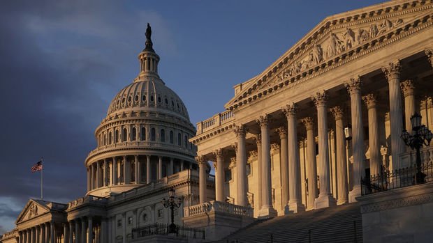 ABD Temsilciler Meclisi'nden hükümetin kapanmasını önleyecek geçici bütçe tasarısına onay