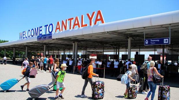 Almanya'dan Antalya'ya rekor uçuş