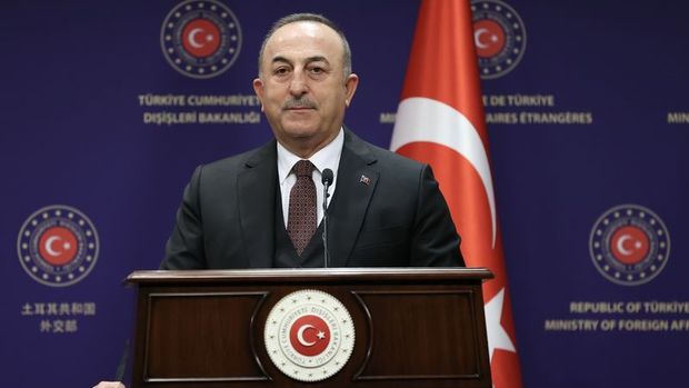 Dışişleri Bakanı Çavuşoğlu'nun koronavirüs testi pozitif çıktı