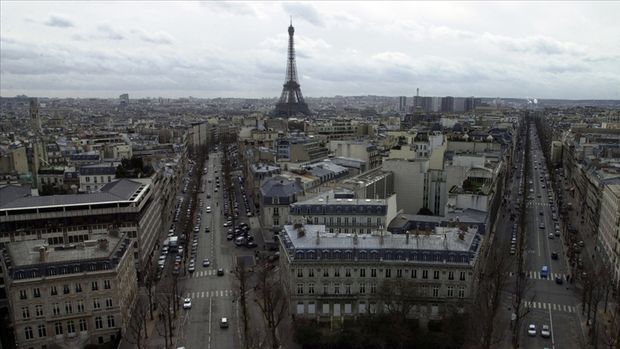 En zengin 63 Fransız, ülke nüfusunun yarısı kadar kirletiyor