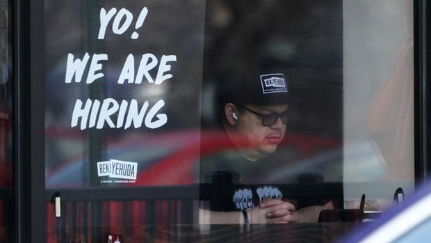 ABD'de işsizlik maaşı başvuruları tahminleri aştı 
