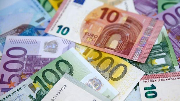 Hırvatistan 2023’te euroya geçiyor