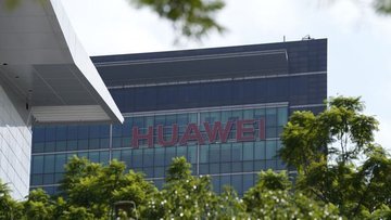 Çin'den Huawei ve ZTE yasağına tepki