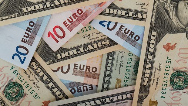 Euro/dolar için en yeni 10 tahmin