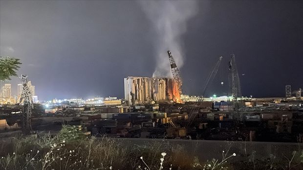 Beyrut'ta liman patlamasının sembolü buğday silosunda yıkıntı