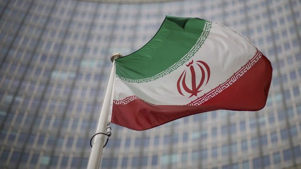 İran'dan üçlü bildiriye tepki