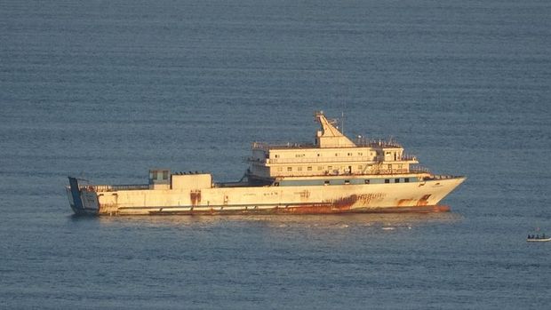 Yunanistan'dan Ro-Ro gemisine taciz ateşi