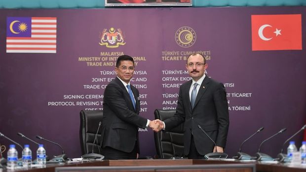 Türkiye ve Malezya'nın Serbest Ticaret Anlaşması'nı revize eden protokol imzalandı